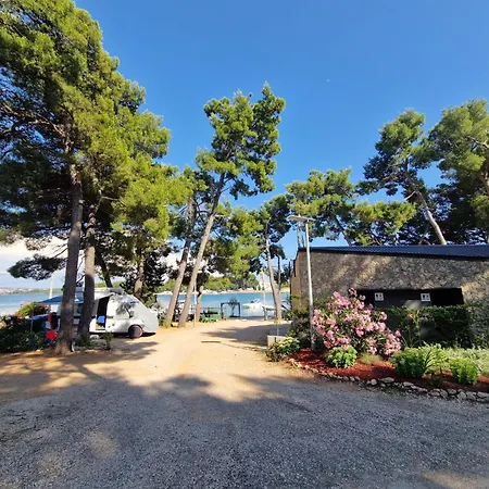 Taber - Mobile Homes Pašman