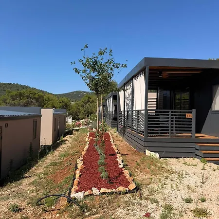 Taber - Mobile Homes Camping *