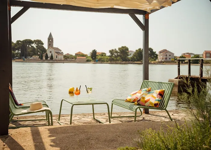 Taber - Mobile Homes Кемпинг Пашман