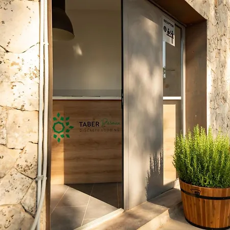 Taber - Mobile Homes *