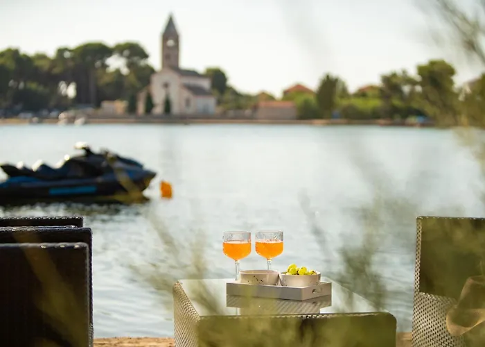 مكان تخييم Taber - Mobile Homes *